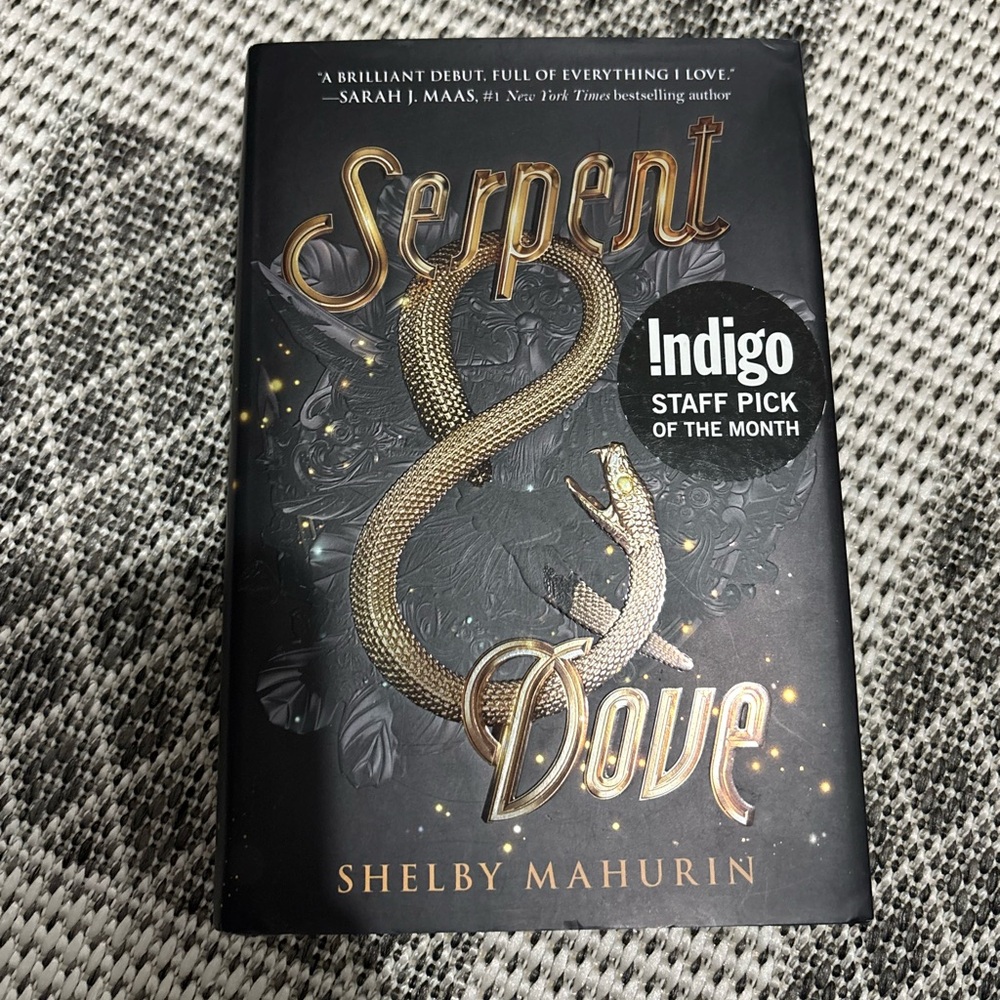 SIGNED Serpent & Dove by Shelby Mahurin